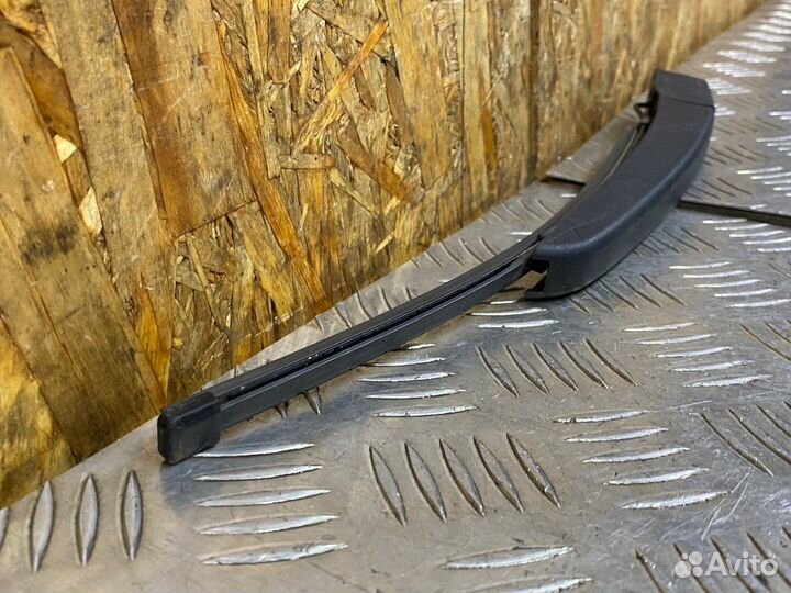 Поводок стеклоочистителя задний Moskvich 3 1.5