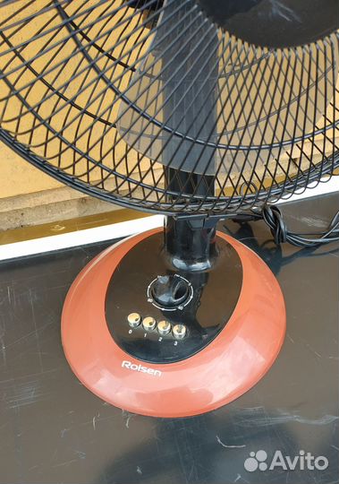 Вентилятор Rolsen настольный
