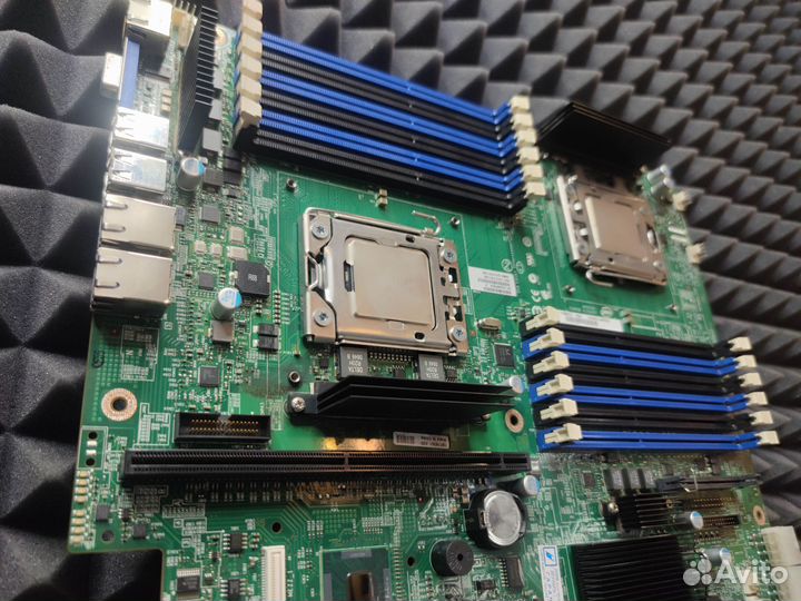 Комплект SSI CEB Intel S5520UR + 2 x xeon E5504