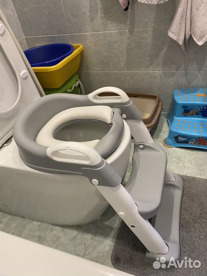 Детское сиденье на унитаз со ступенькой