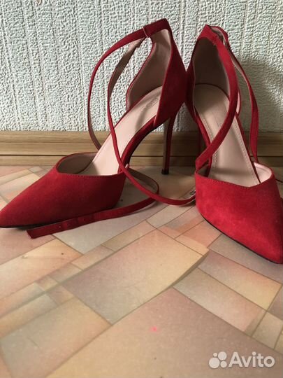 Туфли красные