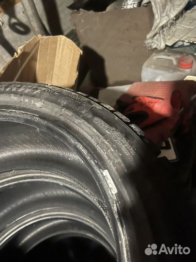 Arivo Ice Claw ARW7 215/45 R17