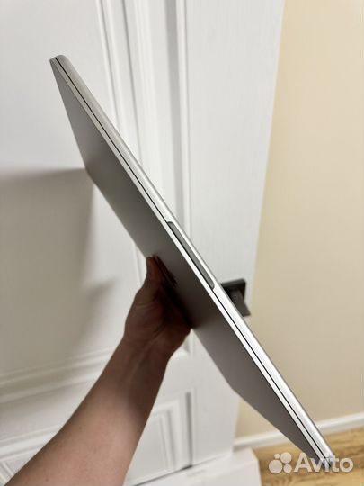 Apple macbook air 15 m3 8/256 gb