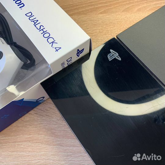 Sony PlayStation 4+игры