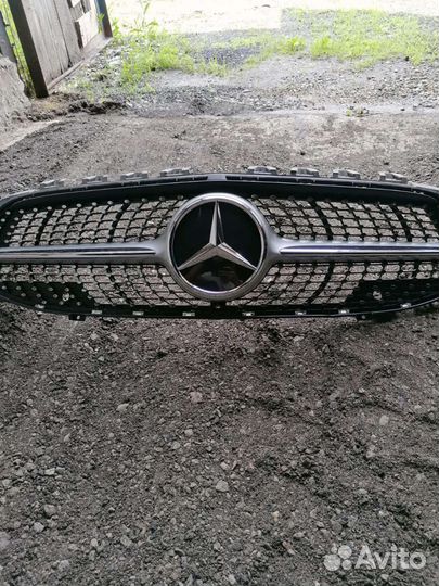 Решëтка на mercedes