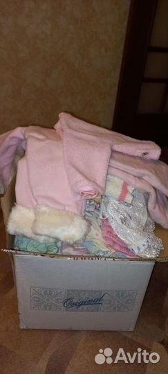 Много детских вещей