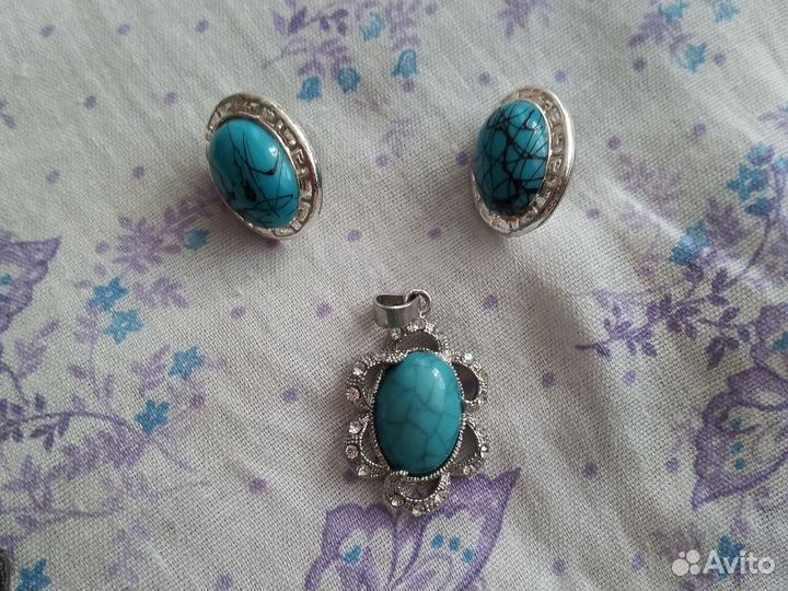 Серьги и подвеска