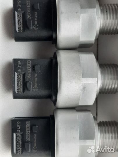 Датчик давления воздуха MB actros MP4 4410442040