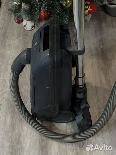 Пылесос мощный Samsung VC 8015V