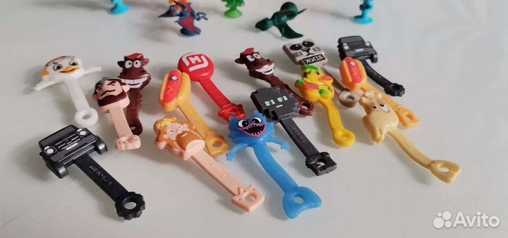 Фигурки из пятёрки и магнита