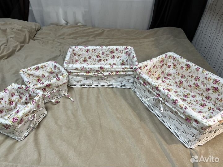 Набор плетеных корзин