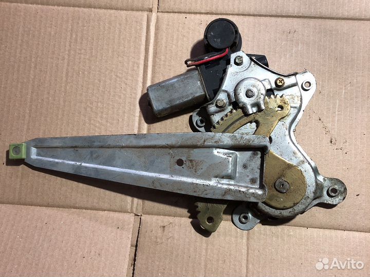 Задний левый стеклоподъемник Lifan X50