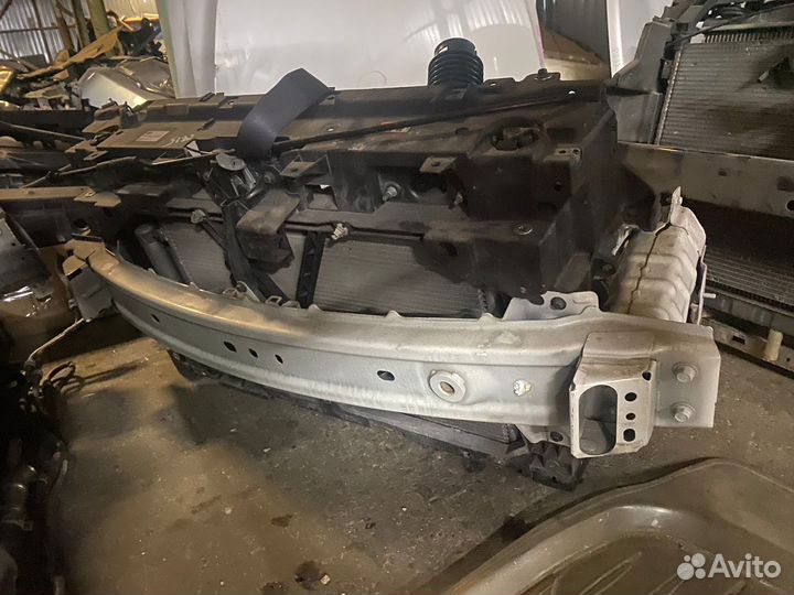 Панель радиаторов Мазда 3 бл