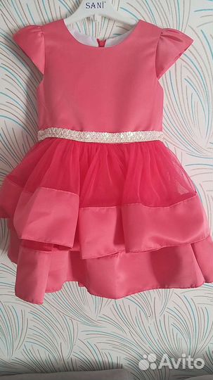 Платье для девочки бу