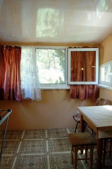 2-к. квартира, 50 м², 2/2 эт.