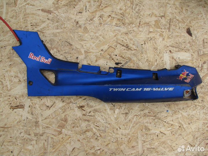 Пластик задний левый Kawasaki ZZR400-1 (ZX400K)