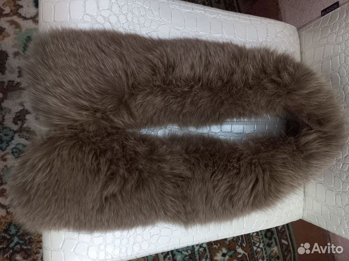 Меховой воротник песец
