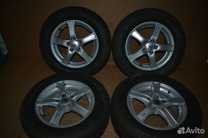 Диски R16 с всесезонными шинами 215 60 16