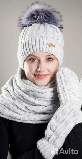 Комплект шапка, снуд и варежки