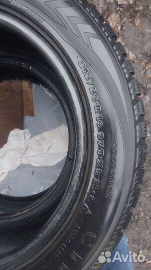 Nokian Tyres Hakkapeliitta 4 215/55 R16