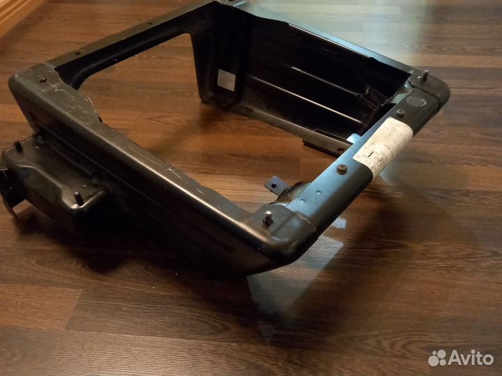 Подиум водительского сиденья VW T5