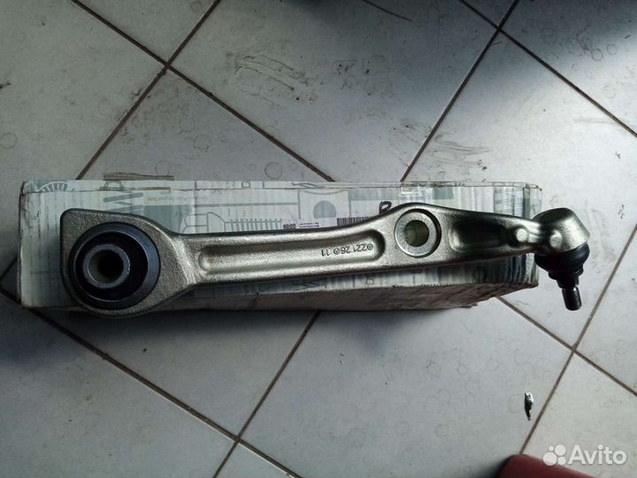 Мерседес S221. 4matik рычаг передний правый