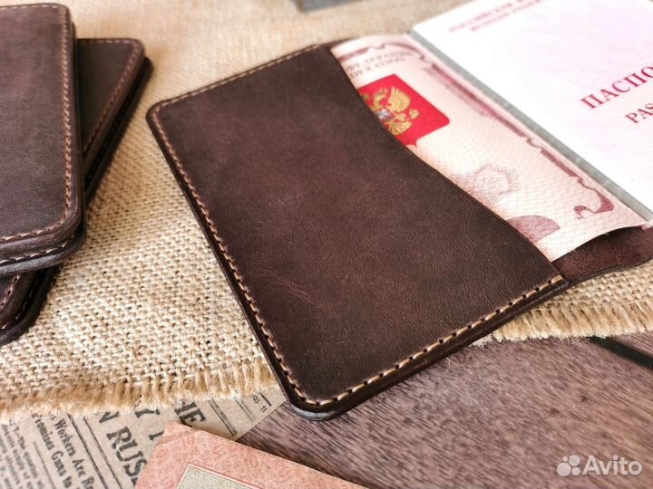 Кожаная обложка для паспорта
