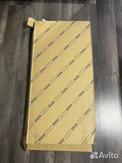 Люк Toyota Land Cruiser 300 (Стекло люка)