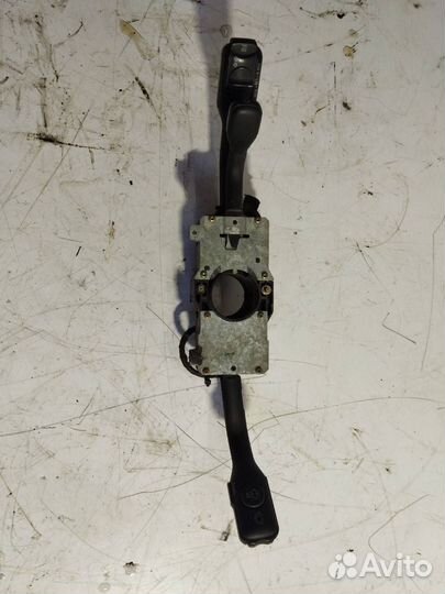 Переключатель подрулевой (стрекоза) Audi 100 4A/C4