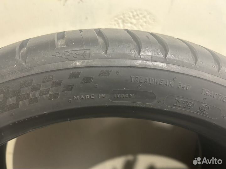 Michelin Pilot Sport 5 245/40 R19 и 275/35 R19 98Y