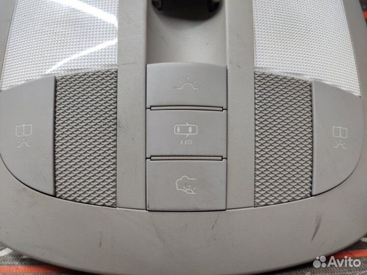 Плафон освещения передний Mercedes-Benz R-Class