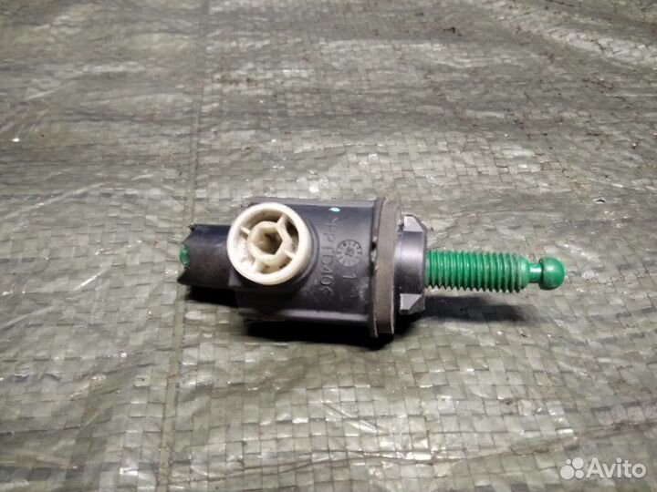 Корректор фар правый Nissan Almera G15 K4M 2015