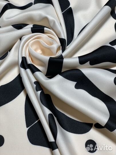 Платки Balenciaga шелк твил