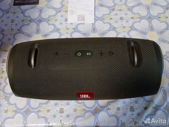 Портативная колонка jbl