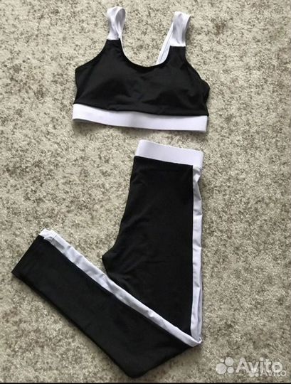 Костюм для фитнеса 42 S