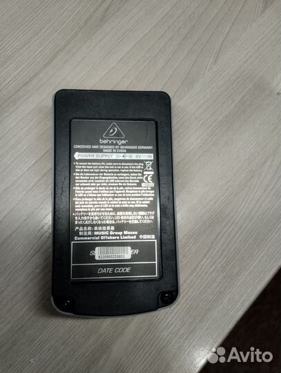 Педаль эффектов behringer (ultra octaver)