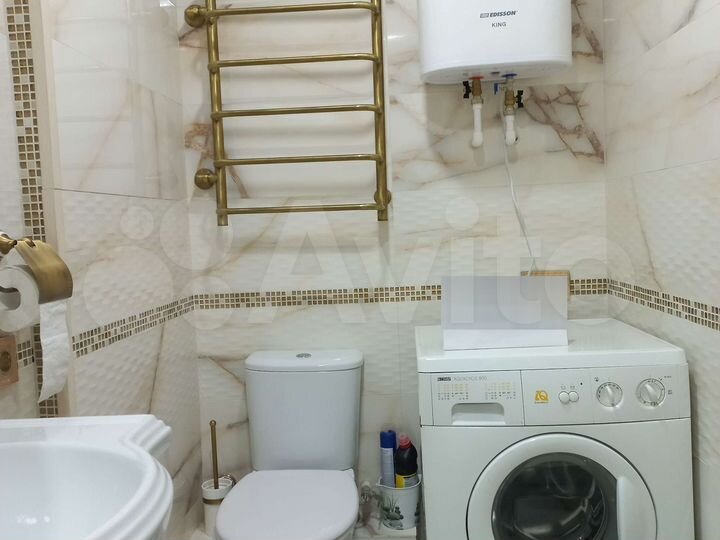 2-к. квартира, 55 м², 6/9 эт.