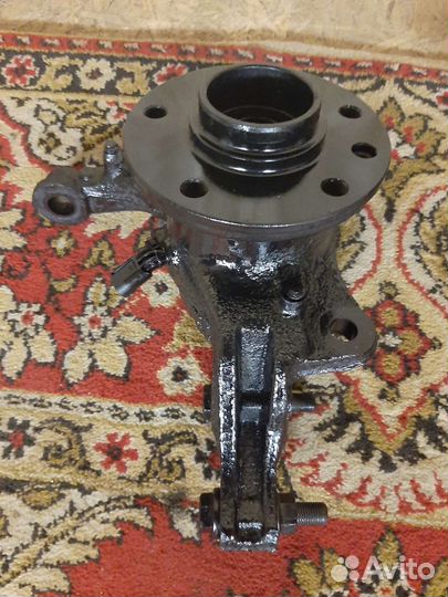 7H8407258C. Кулак правый Фольксваген Т6