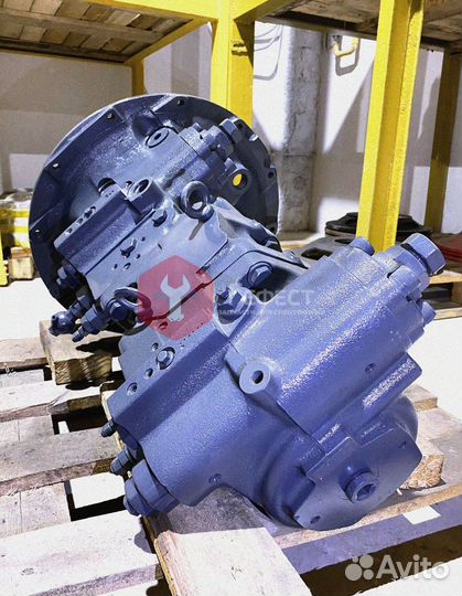 Гидравлический насос Komatsu PC200-6J