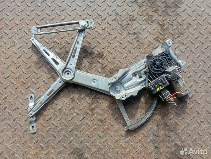 Стеклоподъемник передний левый Opel zafira A