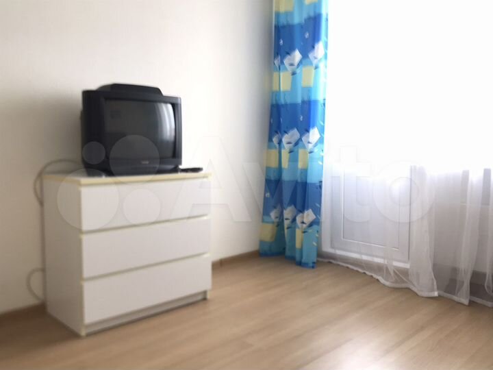 2-к. квартира, 65 м², 8/16 эт.