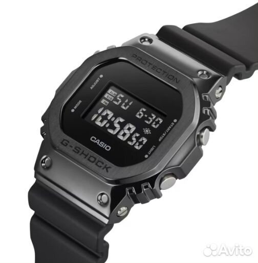 Часы Мужские Casio G-Shock GM-5600UB-1E