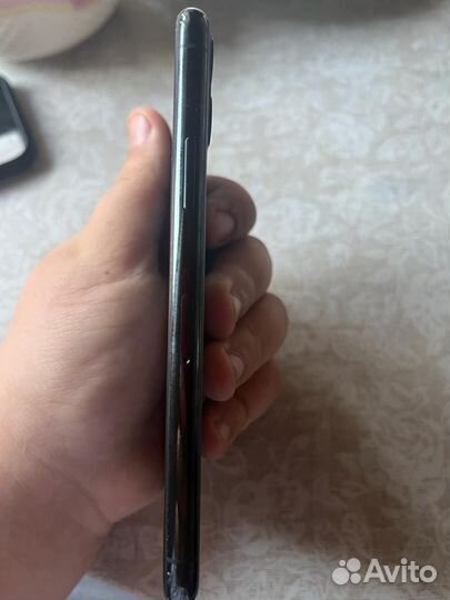 Телефон iPhone 11 pro