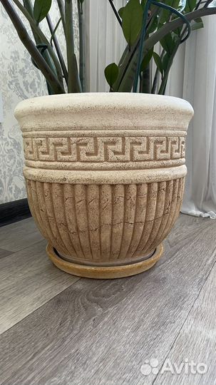 Два горшка из шамотной глины