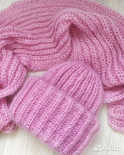 Зимний вязаный мохеровый комплект