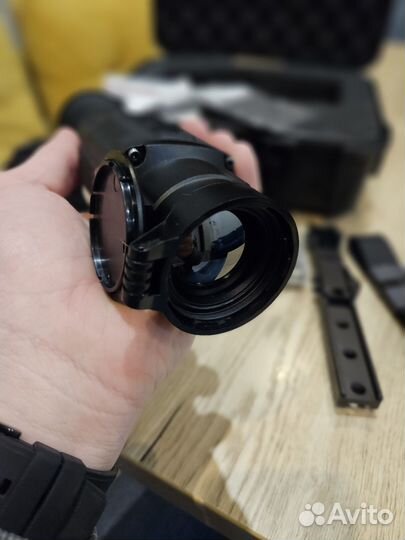 Тепловизионный прицел для охоты iRay Saim SCL 35W