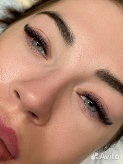 Наращиване ресницы М. Чертанова