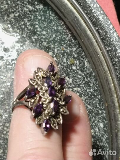 Серебряное кольцо женское