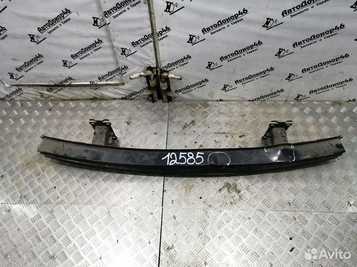 Усилитель переднего бампера Range Rover Sport 1