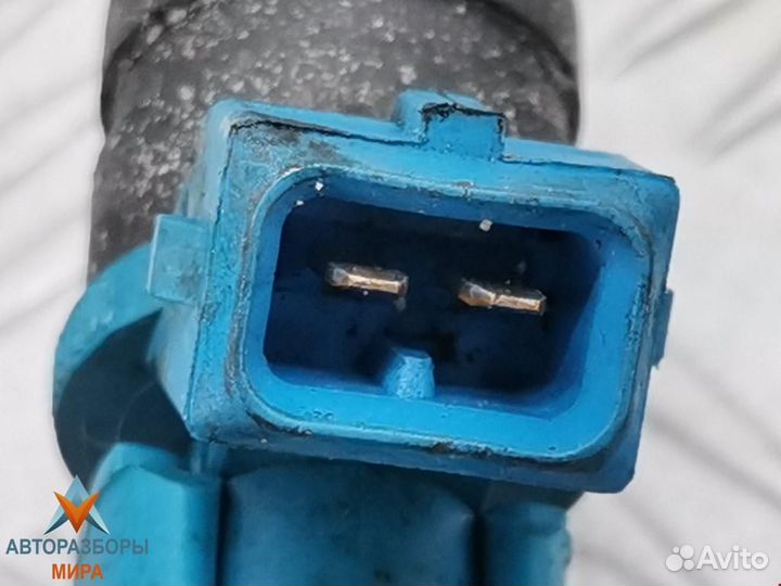 Форсунка Audi A4 B5 1998 06B133551L